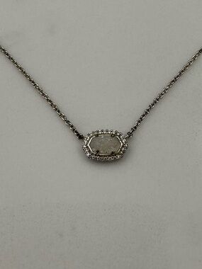 Kendra Scott Emilie Short Pendant Necklace